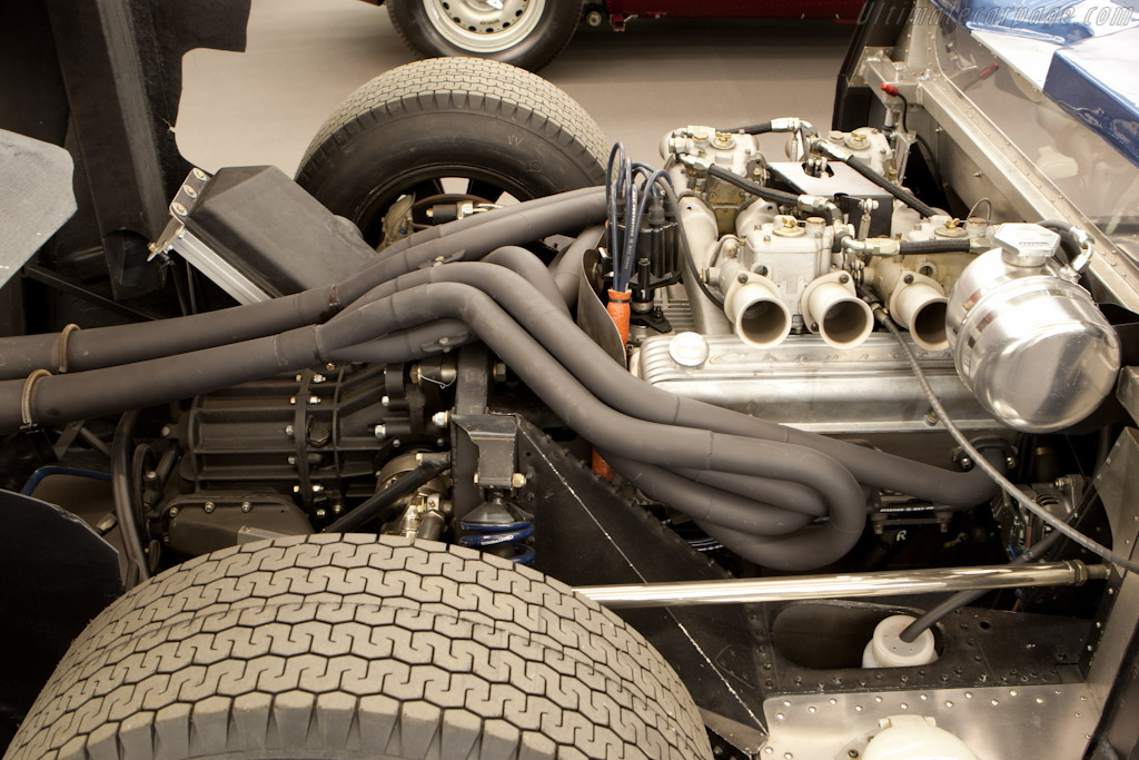 Lola Mk6 GT Chevrolet - Chassis: LGT/2  - 2011 Retromobile