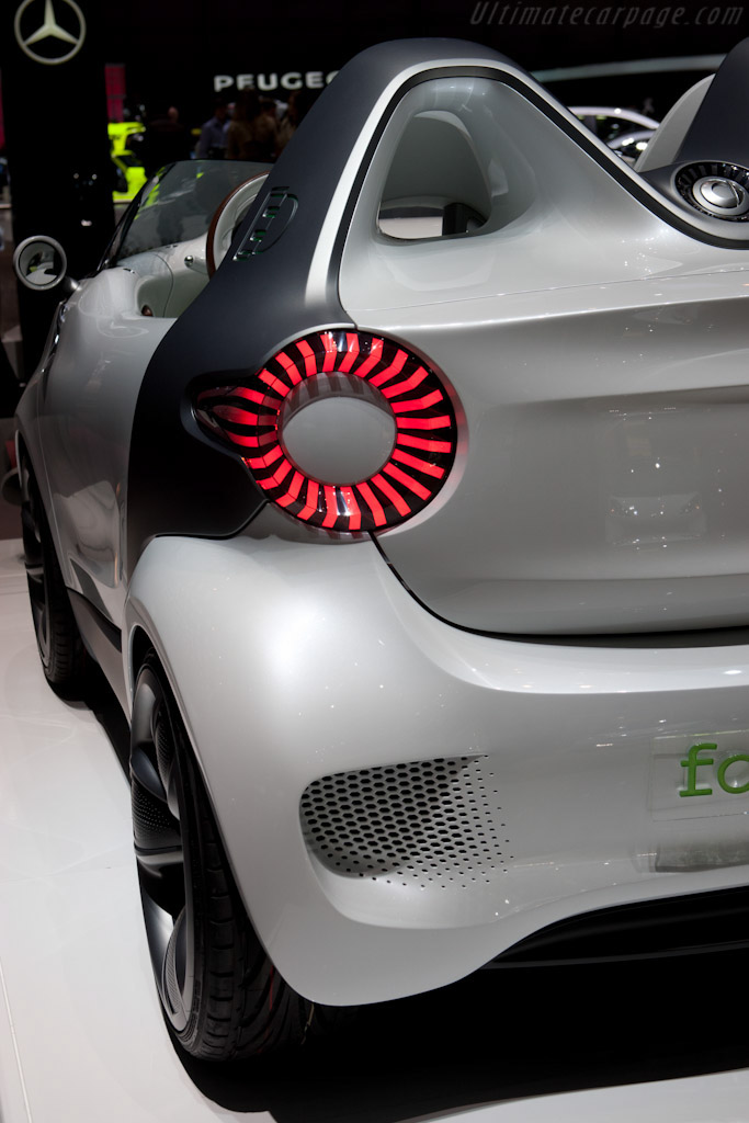 Smart Forspeed Concept   - 2011 Geneva International Motor Show