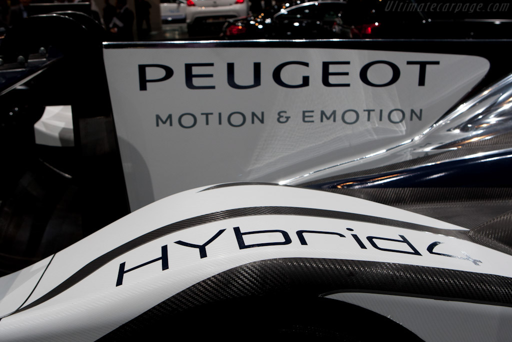 Peugeot 908 HYbrid4   - 2011 Geneva International Motor Show