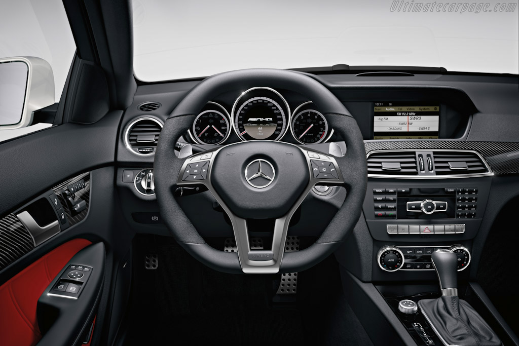 Mercedes-Benz C 63 AMG Coupe