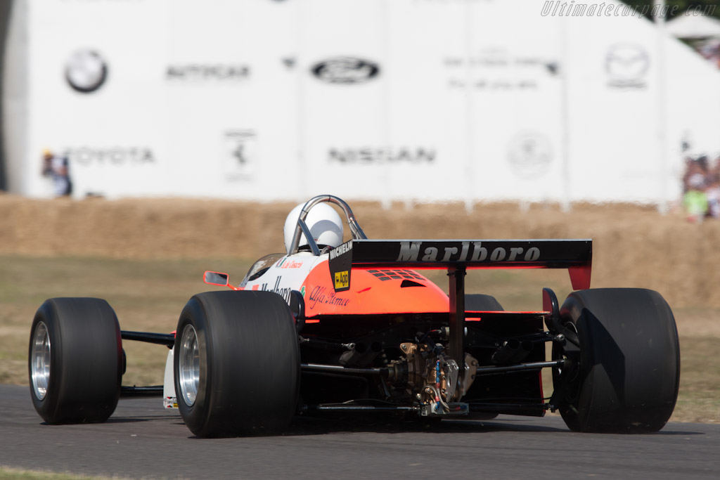 Alfa Romeo 182 F1 - Chassis: 182/06  - 2010 Goodwood Festival of Speed