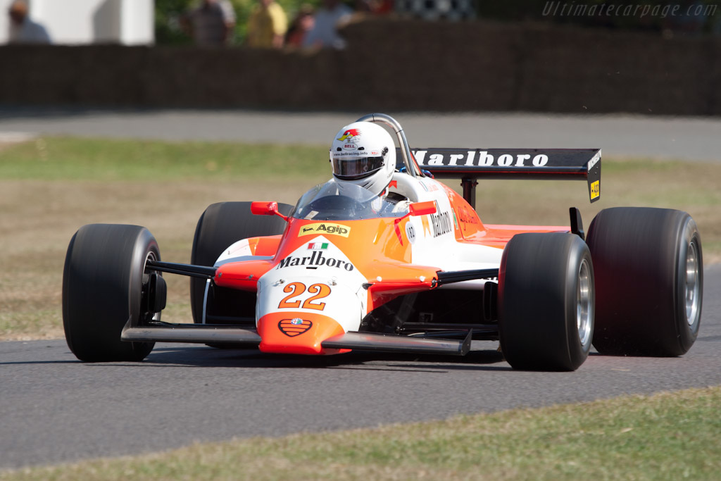 Alfa Romeo 182 F1 - Chassis: 182/06  - 2010 Goodwood Festival of Speed