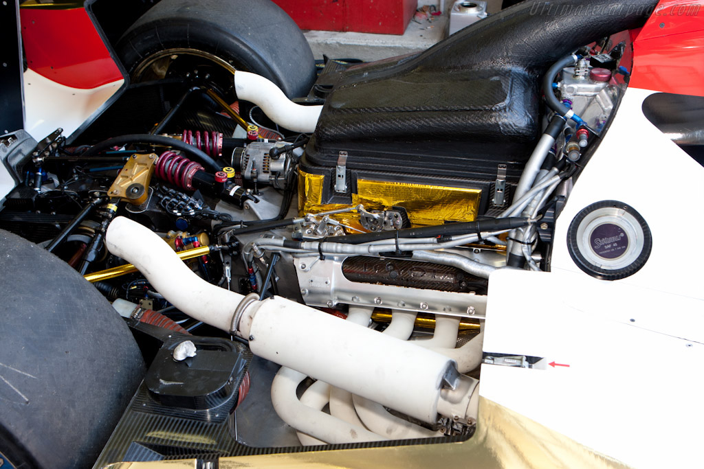 Lola B10/60 Toyota - Chassis: B0860-HU01  - 2011 Le Mans Test