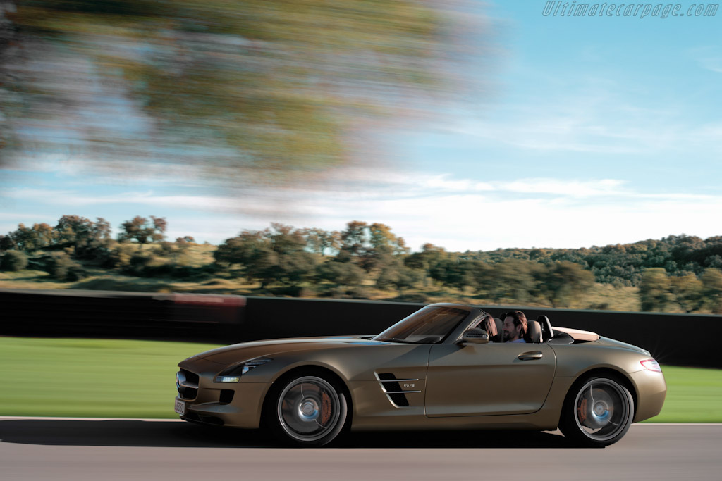 Mercedes-Benz SLS AMG Roadster