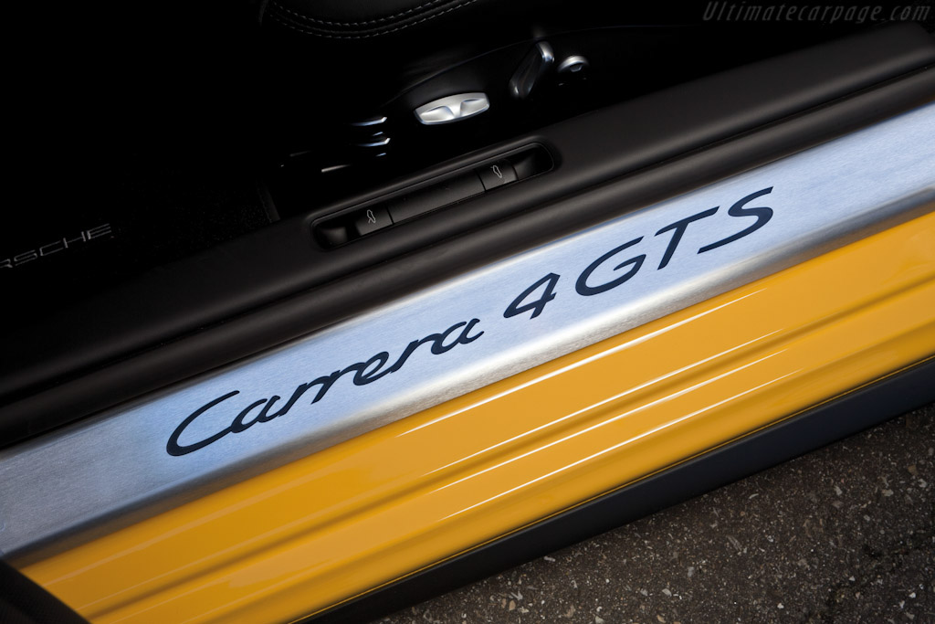 Porsche 997 Carrera 4 GTS