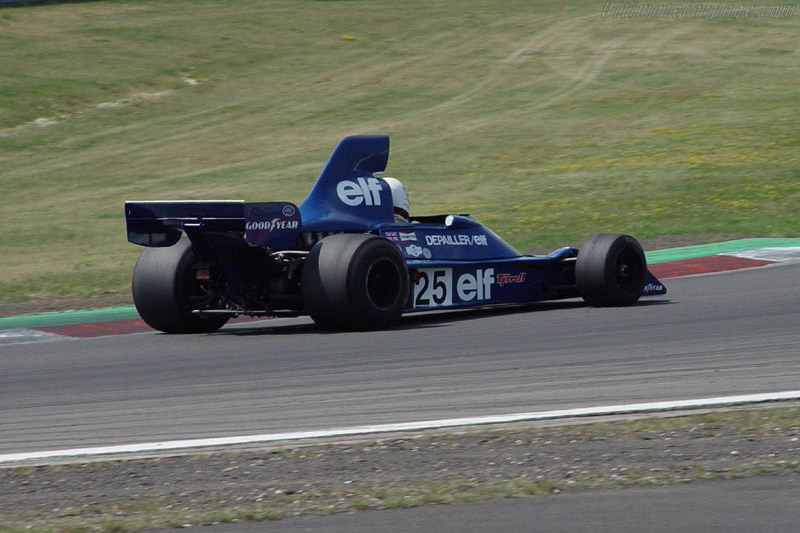 Tyrrell 007 Cosworth