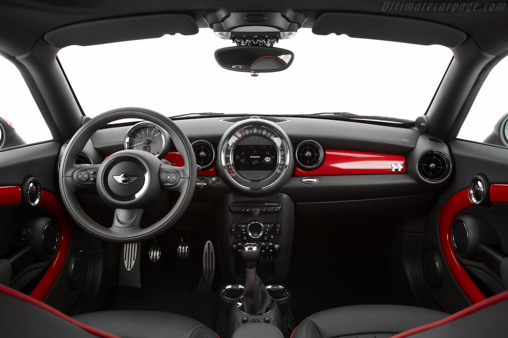 MINI John Cooper Works Coupé