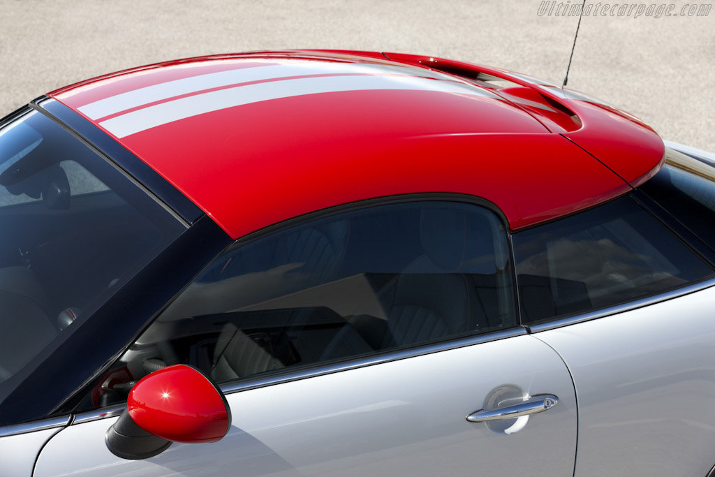 MINI John Cooper Works Coupé