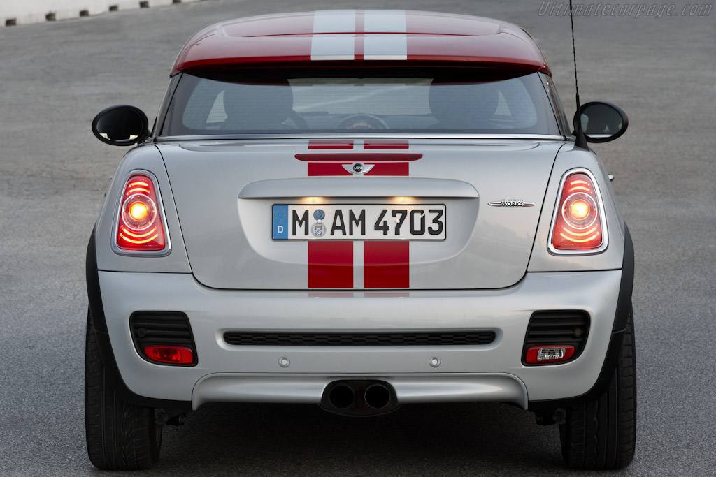 MINI John Cooper Works Coupé