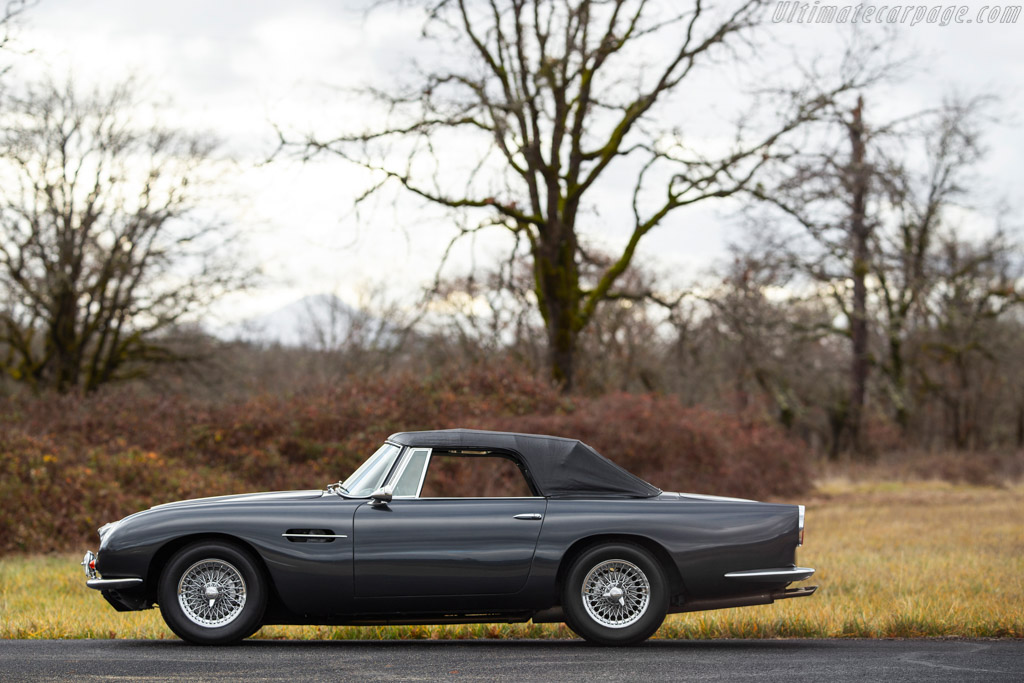 Aston Martin Short Chassis Volante