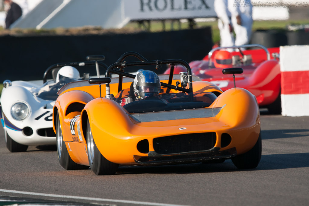 McLaren M1B Chevrolet - Chassis: 30-06  - 2012 Goodwood Revival