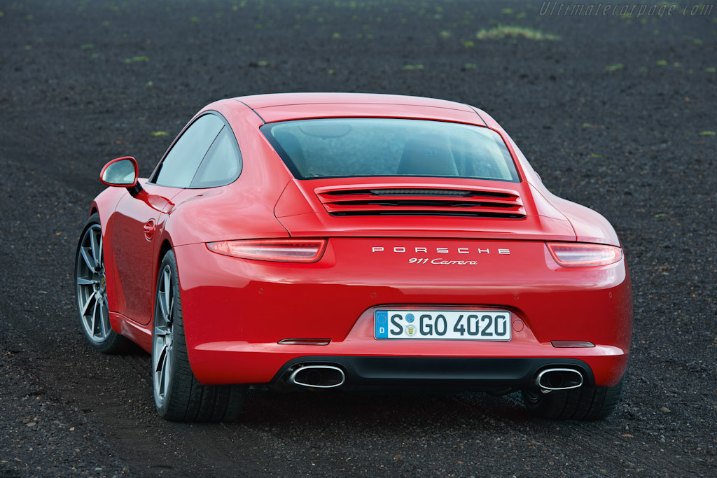 Porsche 911 Carrera