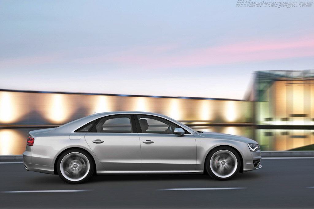 Audi S8