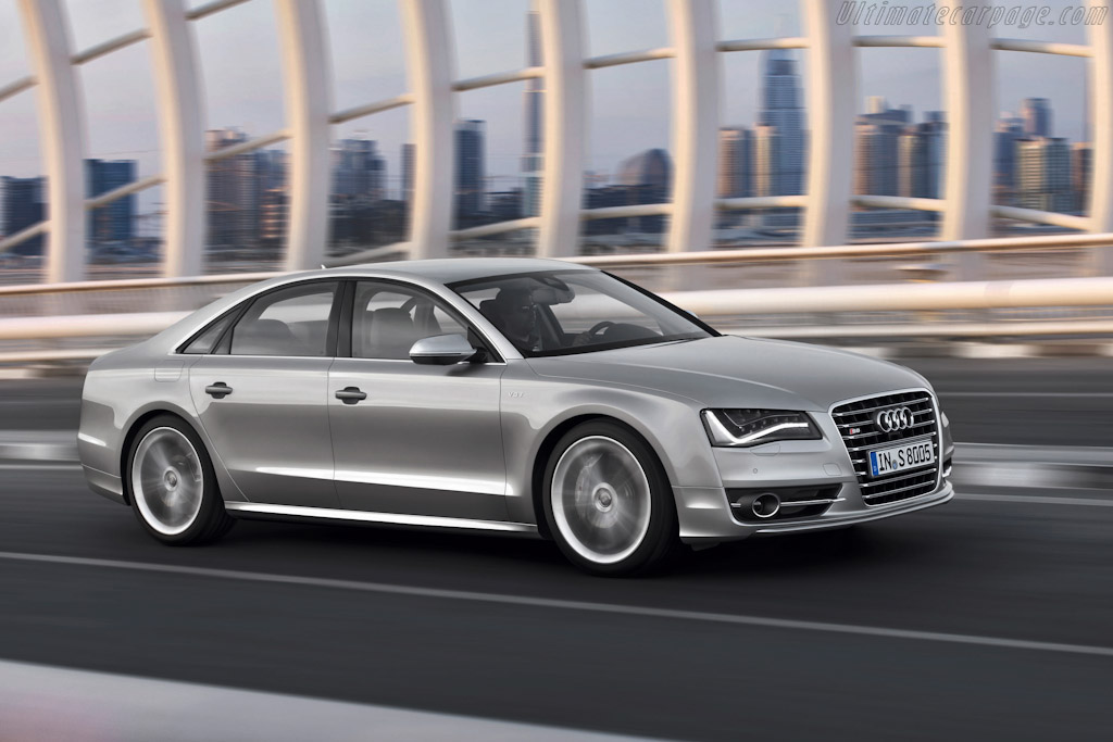 Audi S8