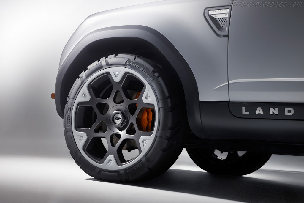 Land Rover DC100 Concept