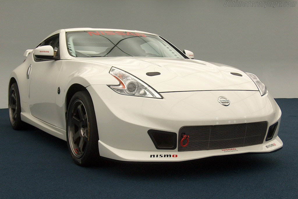 Nissan 370Z Nismo RC