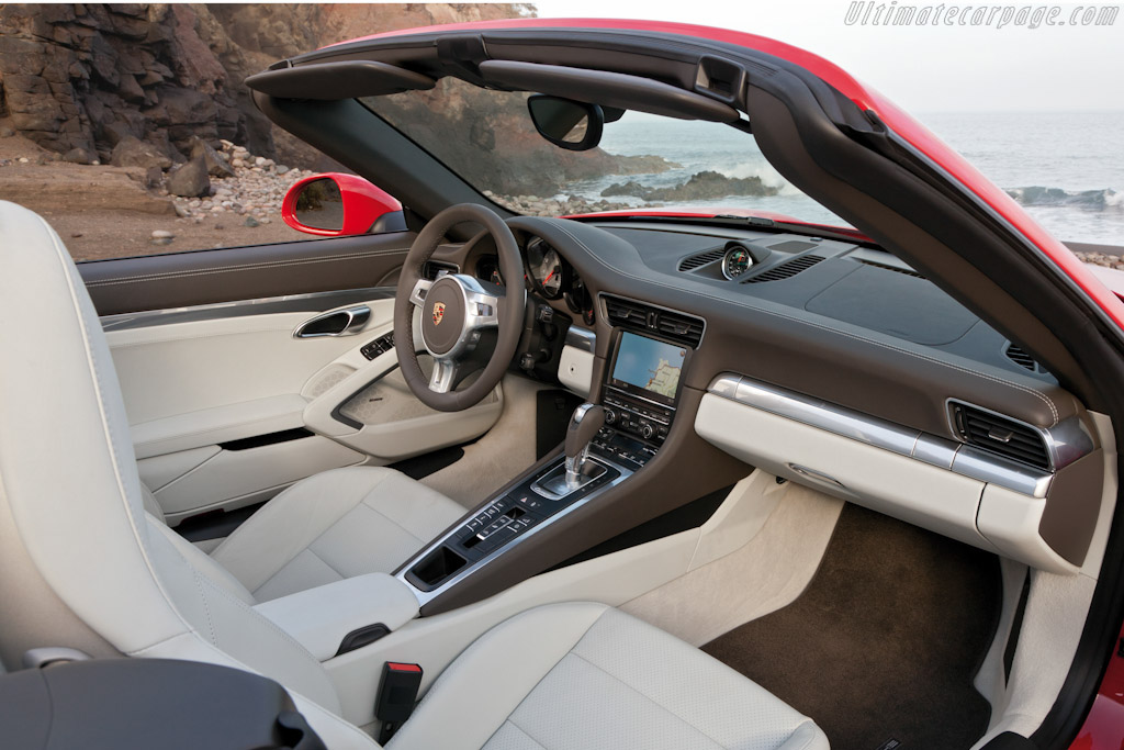 Porsche 911 Carrera S Cabriolet