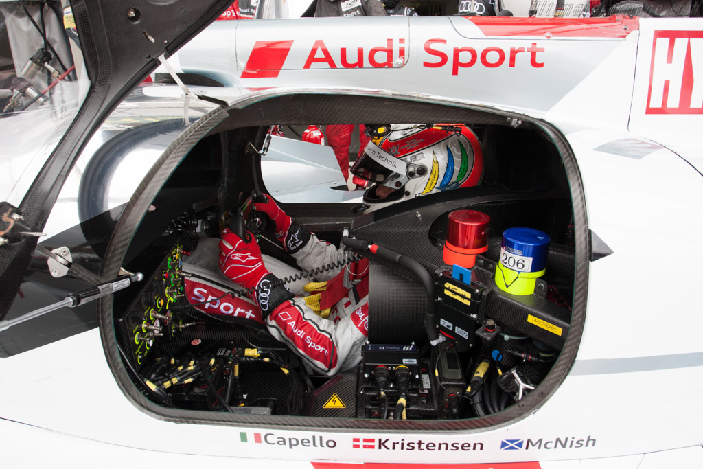 Audi R18 e-tron quattro - Chassis: 208  - 2012 Le Mans Test