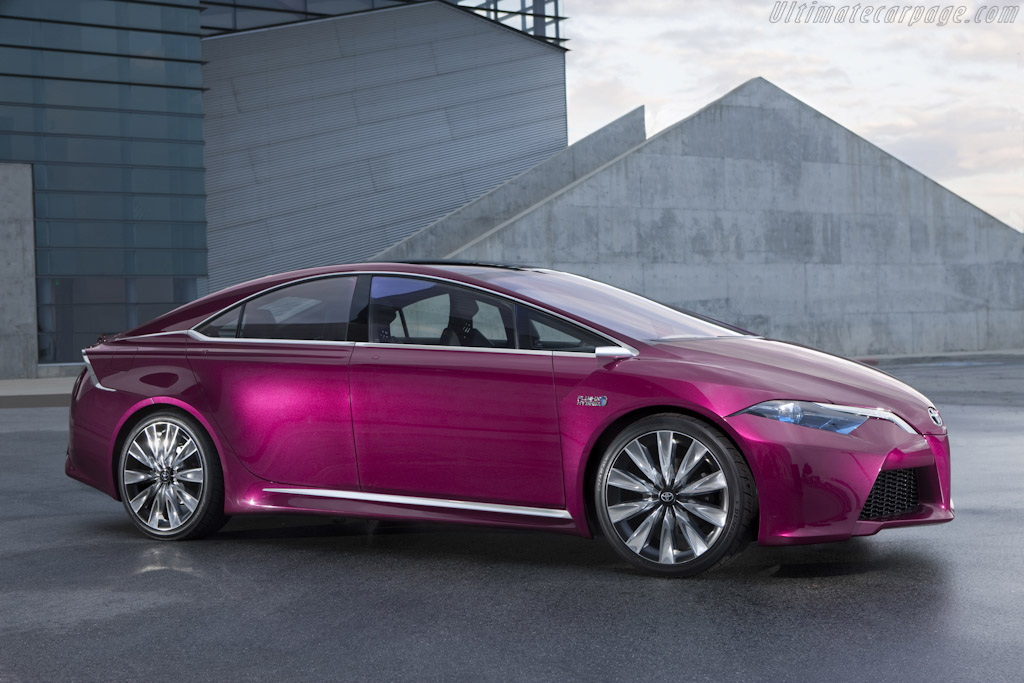 Toyota NS4 Concept