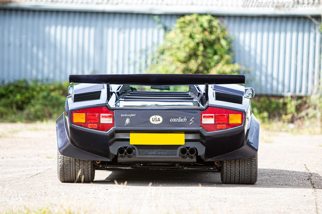 Lamborghini Countach LP400S