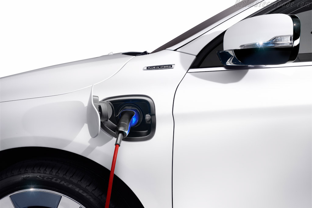 Volvo XC60 Hybrid Concept