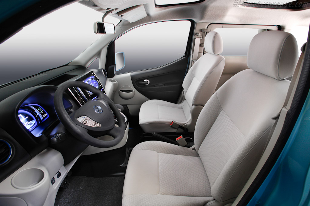 Nissan e-NV200 Concept