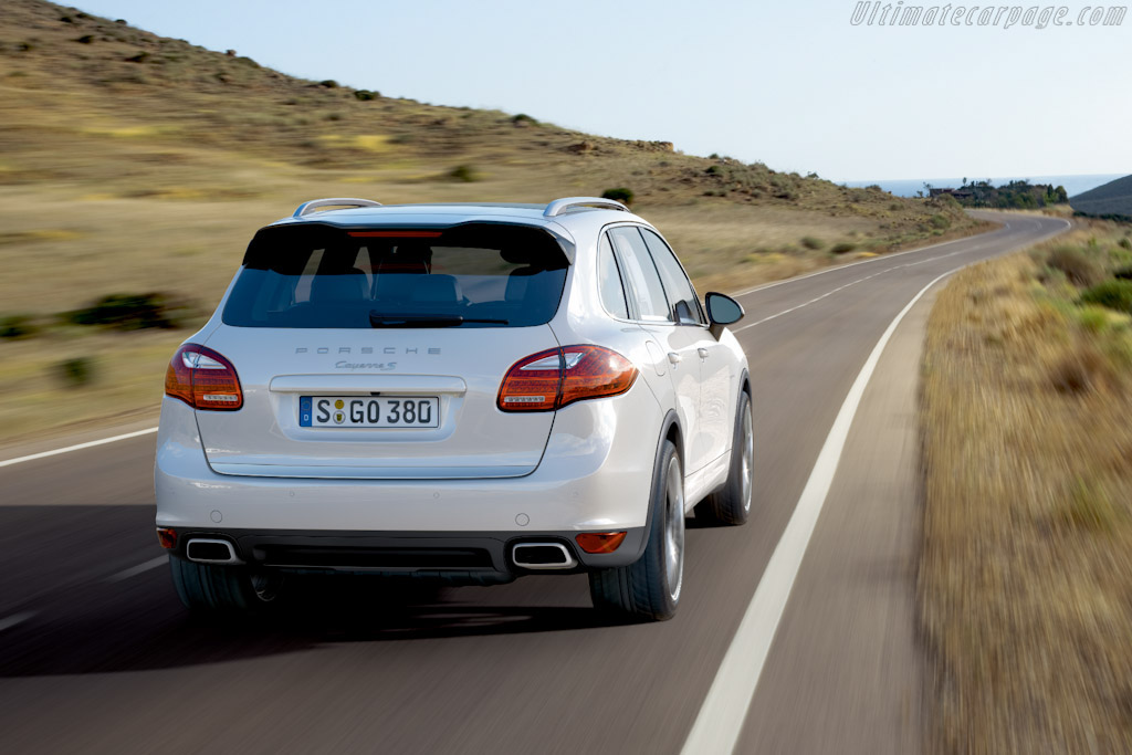Porsche Cayenne S Hybrid