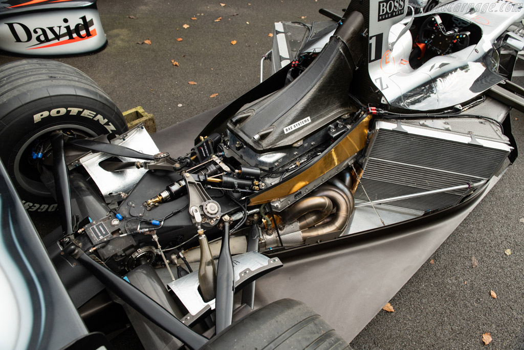 McLaren MP4-16 Mercedes