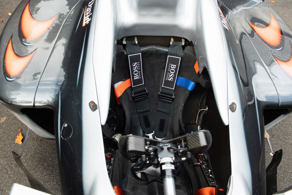McLaren MP4-16 Mercedes