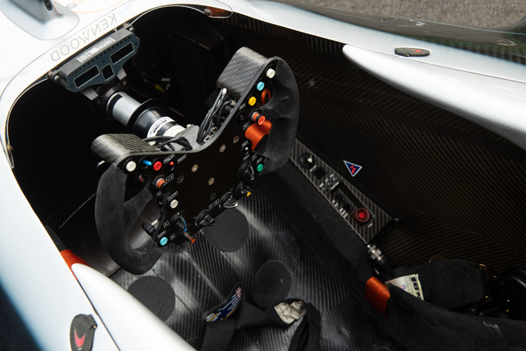 McLaren MP4-16 Mercedes