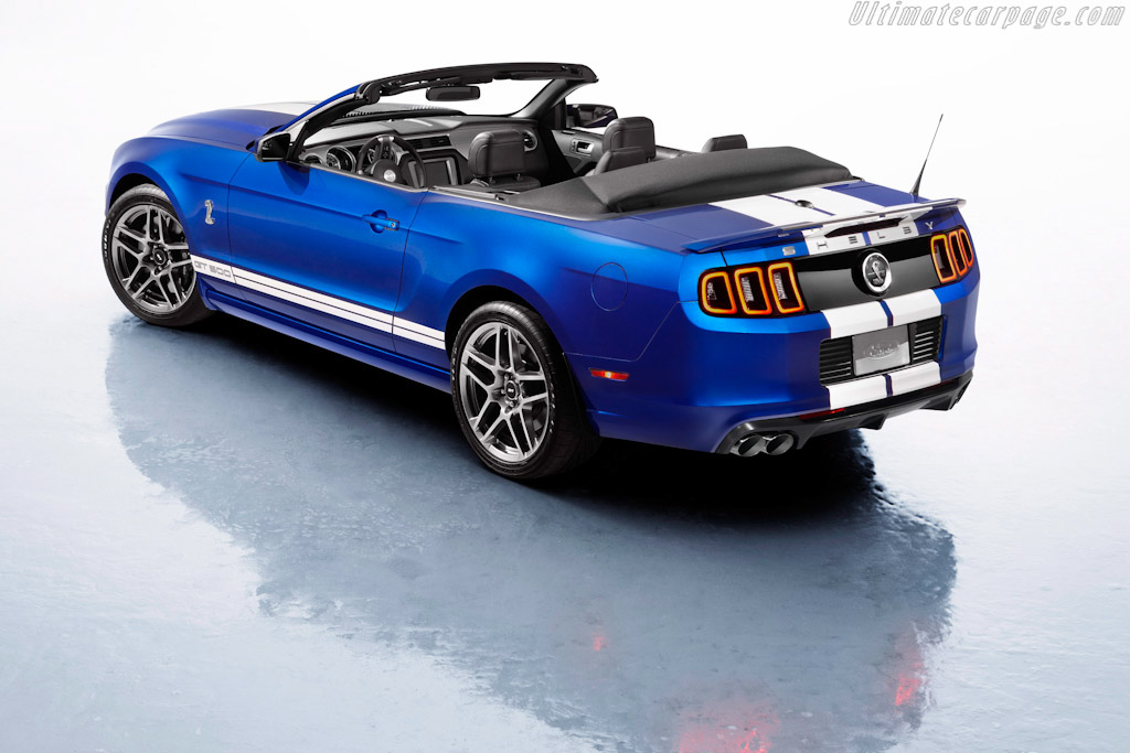 Ford Shelby Mustang GT500 Convertible