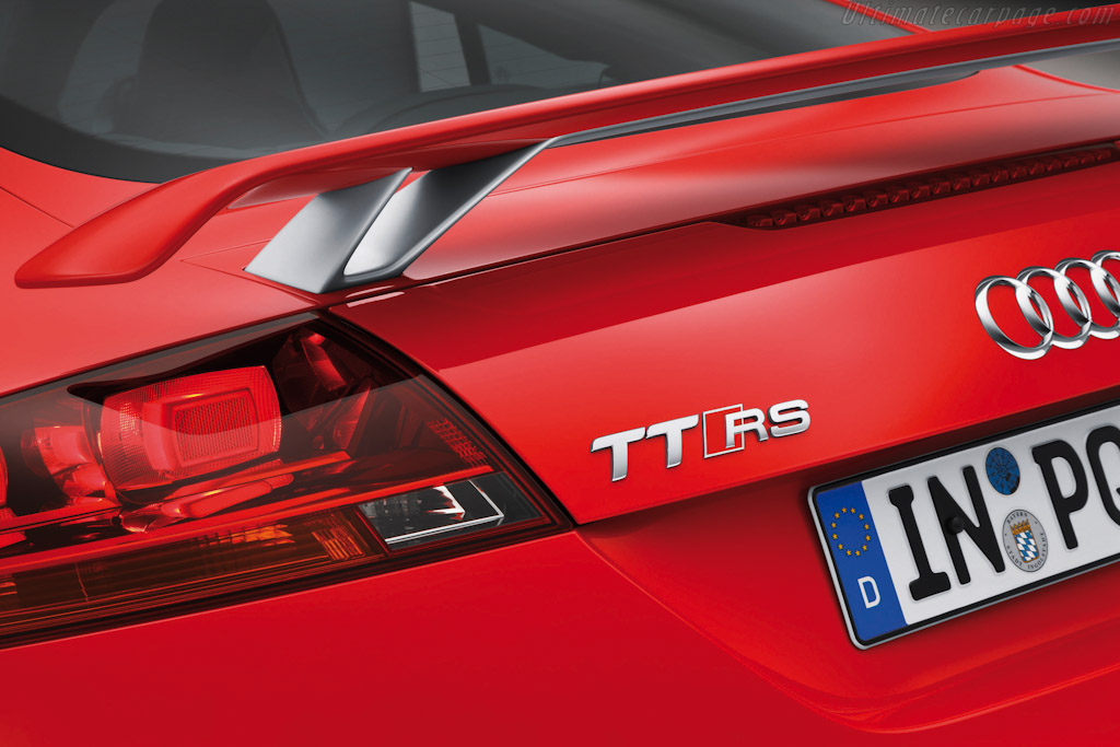 Audi TT RS plus