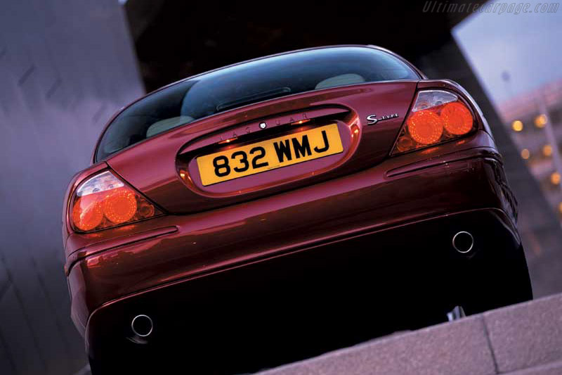Jaguar S-Type V8 Sport