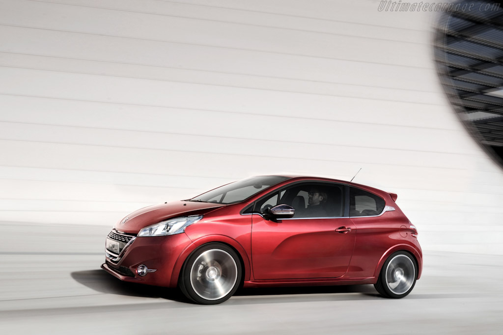 Peugeot 208 GTi Concept