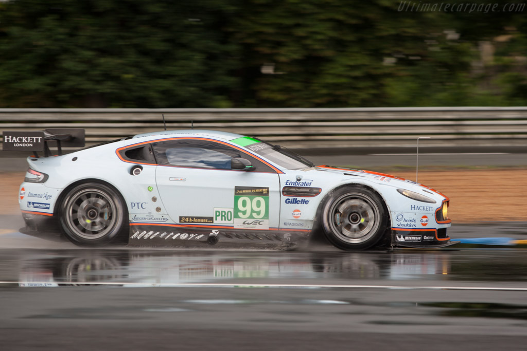 Aston Martin V8 Vantage GTE - Chassis: GTE-005 - Entrant: Aston Martin Racing - Driver: Bruno Senna / Rob Bell / Frederic Makowiecki - 2013 24 Hours of Le Mans