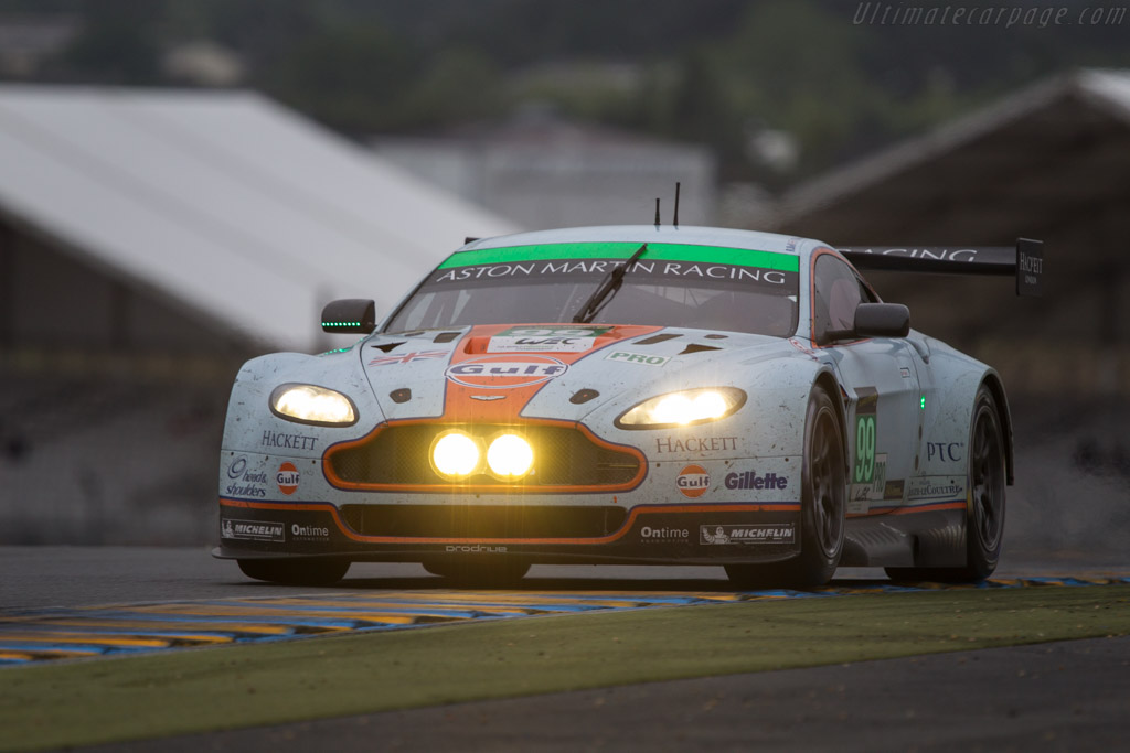 Aston Martin V8 Vantage GTE - Chassis: GTE-005 - Entrant: Aston Martin Racing - Driver: Bruno Senna / Rob Bell / Frederic Makowiecki - 2013 24 Hours of Le Mans