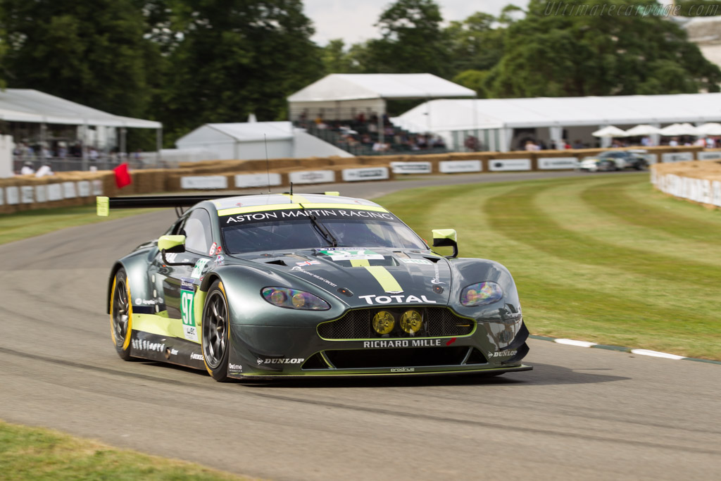 Aston Martin V8 Vantage GTE - Chassis: GTE-005 - Entrant: Aston Martin Racing - Driver: Jonny Adam - 2017 Goodwood Festival of Speed