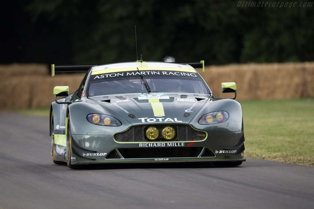 Aston Martin V8 Vantage GTE - Chassis: GTE-005 - Entrant: Aston Martin Racing - Driver: Jonny Adam - 2017 Goodwood Festival of Speed