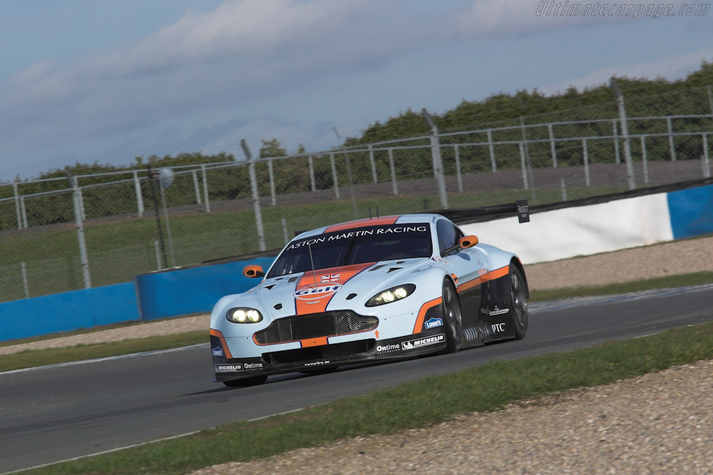 Aston Martin V8 Vantage GTE