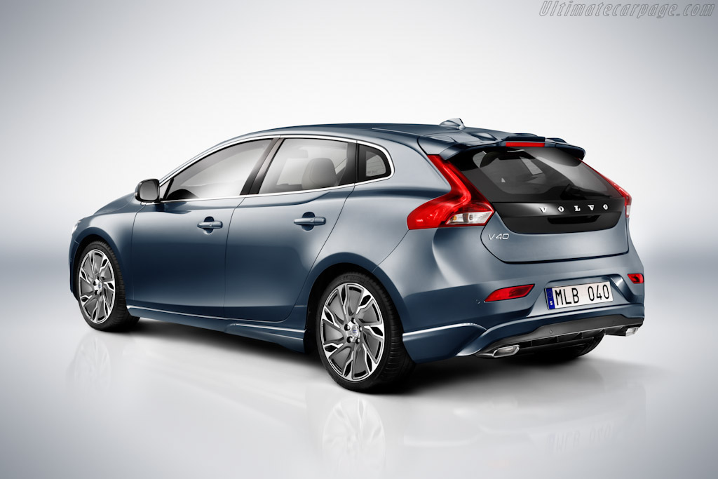 Volvo V40 T5