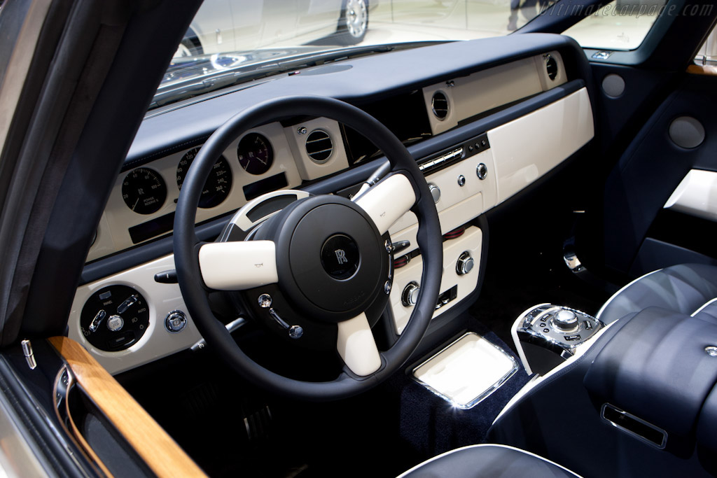 Rolls-Royce Phantom Series II Drophead Coupe   - 2012 Geneva International Motor Show