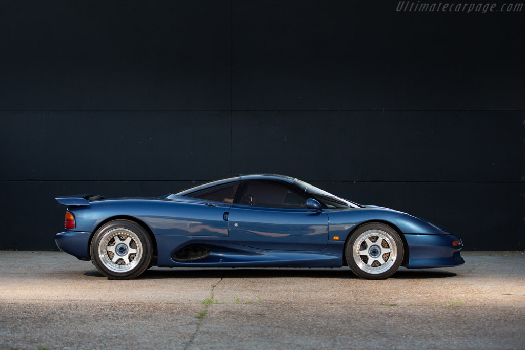 Jaguar XJR-15