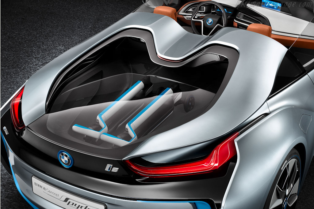 BMW i8 Concept Spyder