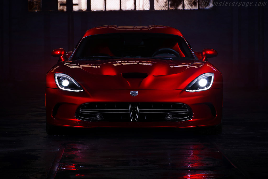 SRT Viper GTS