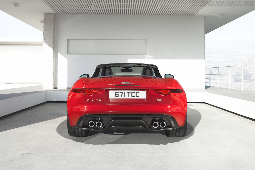 Jaguar F-Type V8 S