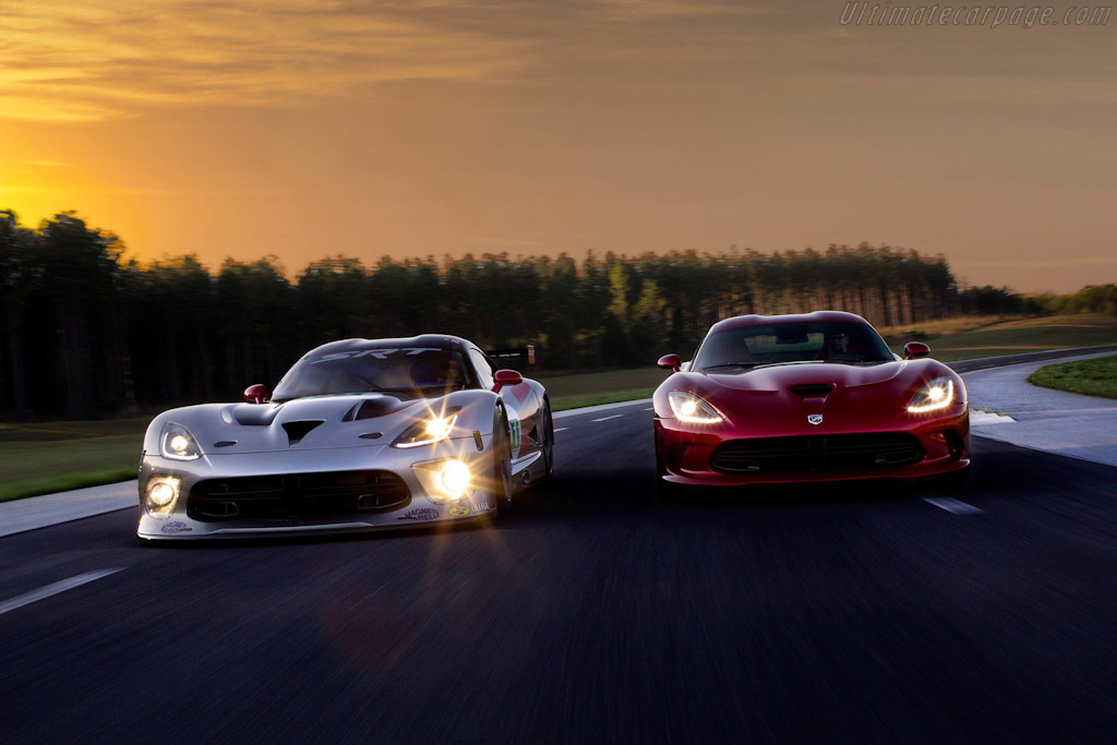 SRT Viper GTS-R