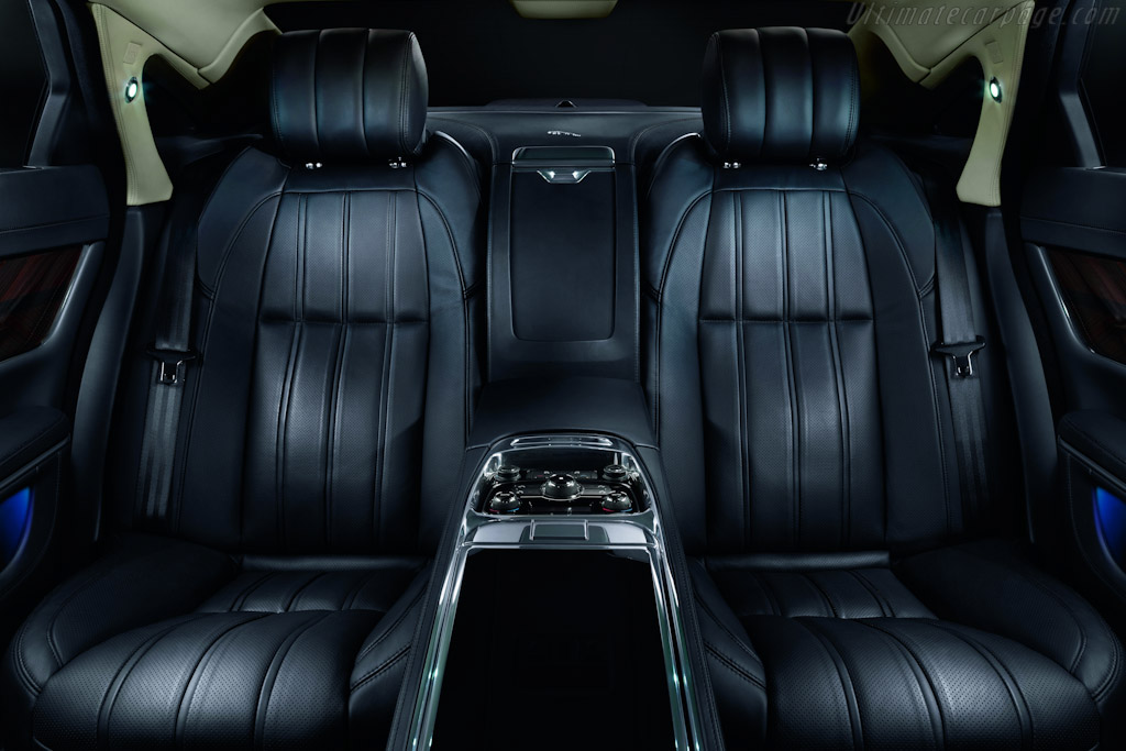 Jaguar XJ Ultimate