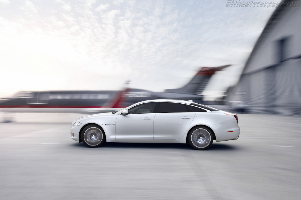 Jaguar XJ Ultimate