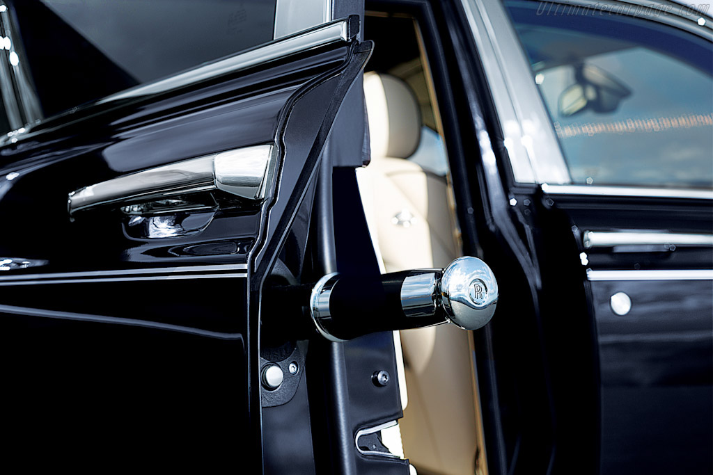 Rolls-Royce Phantom Series II EWB