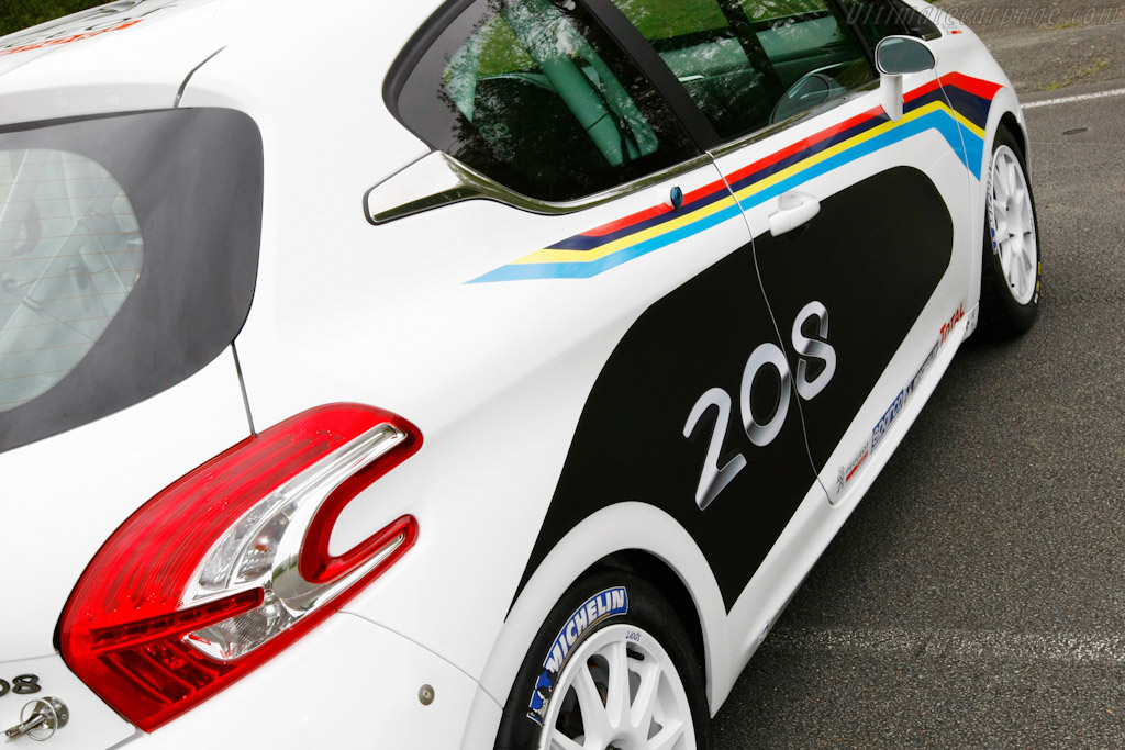 Peugeot 208 R2